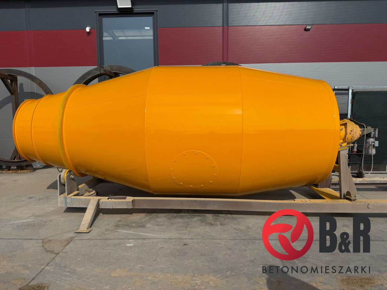BĘBEN DO BETONOMIESZARKI LIEBHERR, CIFA, STETTER - شاحنة خلاطة خرسانة: صور 1 BĘBEN DO BETONOMIESZARKI LIEBHERR, CIFA, STETTER - شاحنة خلاطة خرسانة: صور 1