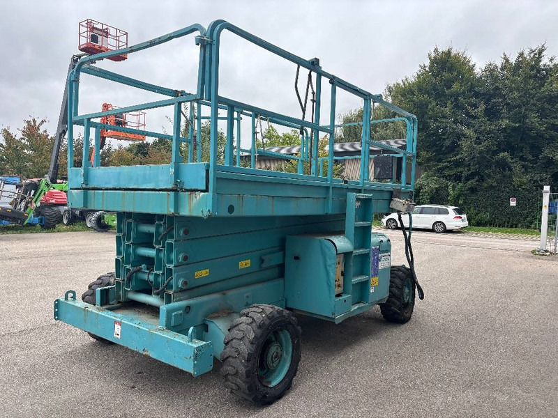 Haulotte H 12 SDX 12m Diesel Scherenarbeitsbühne - رافعات مقصية: صور 3 Haulotte H 12 SDX 12m Diesel Scherenarbeitsbühne - رافعات مقصية: صور 3