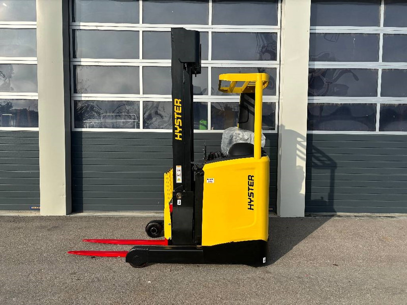 Hyster R 1.2 E Schubmaststapler, 1200kg - شاحنة مناولة: صور 2 Hyster R 1.2 E Schubmaststapler, 1200kg - شاحنة مناولة: صور 2