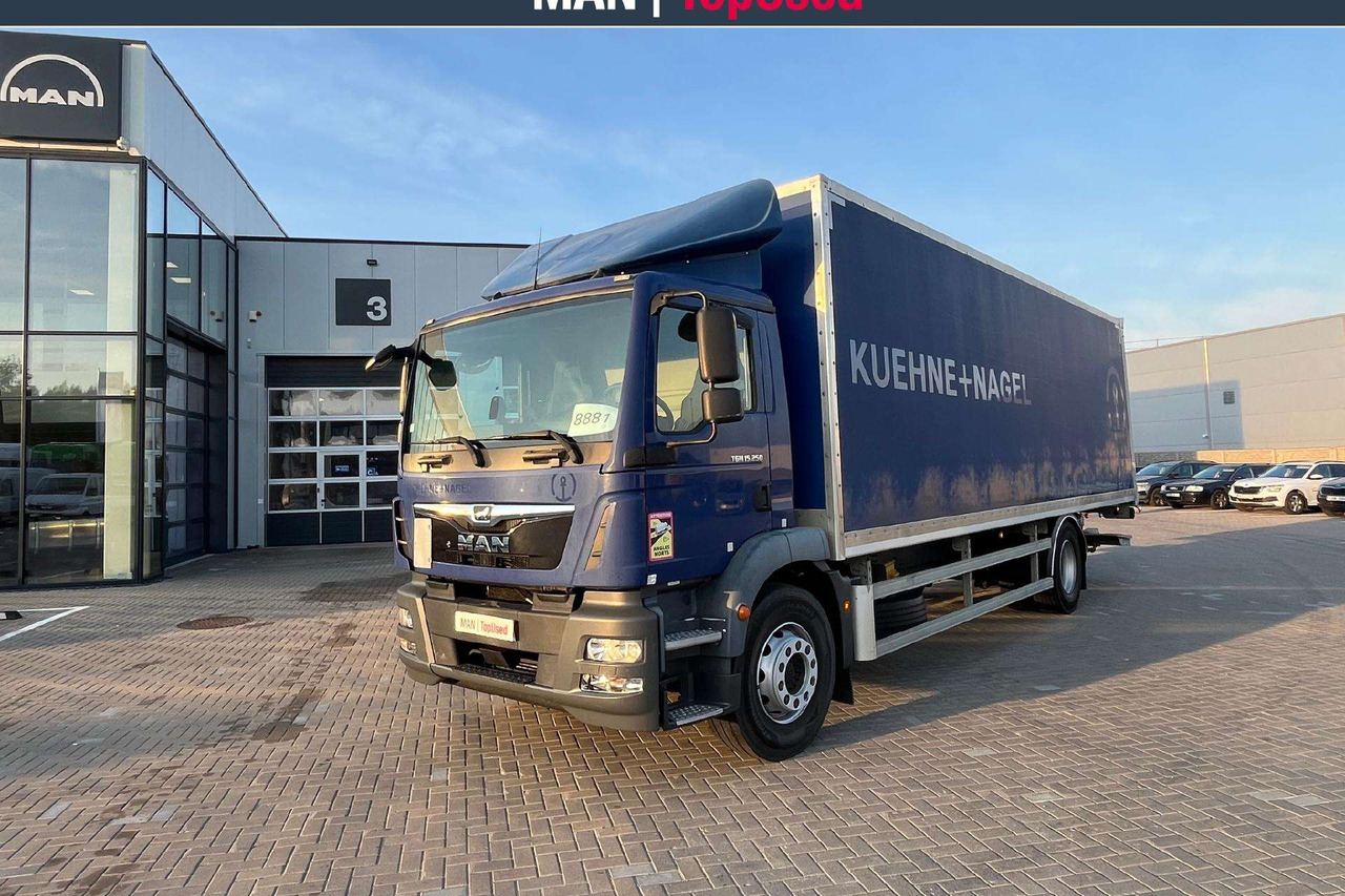MAN 15.250 4X2 Liftas ADR AT (8881) - بصندوق مغلق شاحنة: صور 1 MAN 15.250 4X2 Liftas ADR AT (8881) - بصندوق مغلق شاحنة: صور 1