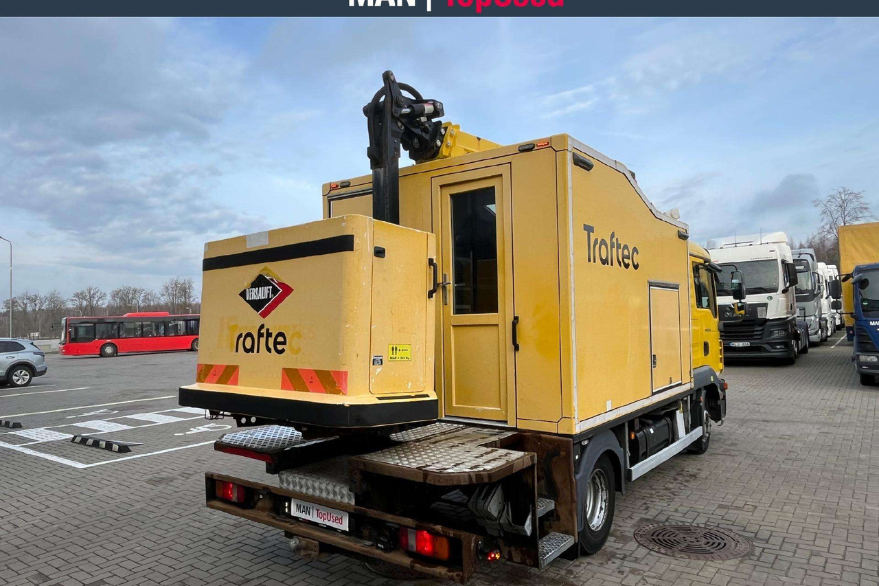 MAN 8.220 4X2 bokštelis(9291) - شاحنة كرين: صور 4 MAN 8.220 4X2 bokštelis(9291) - شاحنة كرين: صور 4