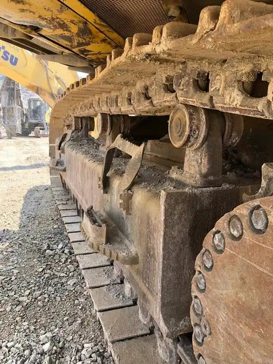 70 Ton Used Japan Komatsu PC700 Excavator for Sale Used Excavator PC220 PC200 PC240 PC600 PC650 PC700 PC800 - حفارة: صور 5 70 Ton Used Japan Komatsu PC700 Excavator for Sale Used Excavator PC220 PC200 PC240 PC600 PC650 PC700 PC800 - حفارة: صور 5