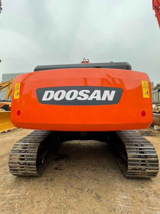 Best Selling DOOSAN excavator machine construction used machinery equipment dx225 DX60 DX70 DH60 DH220 used excavators in stock - حفارة: صور 4 Best Selling DOOSAN excavator machine construction used machinery equipment dx225 DX60 DX70 DH60 DH220 used excavators in stock - حفارة: صور 4