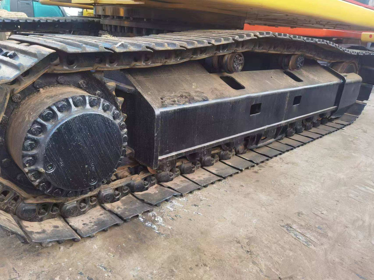 CAT 330C 330D 30Tons excavator Used CAT Excavator - حفارات زحافة: صور 5 CAT 330C 330D 30Tons excavator Used CAT Excavator - حفارات زحافة: صور 5