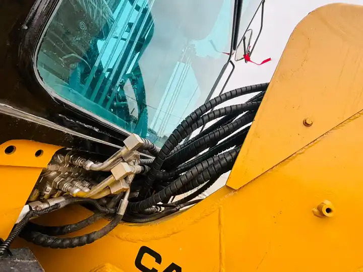 Caterpillar Used Cat Motor Grader 140h With Original Japan Cat Engine For Sale In Shanghai - آلة تسوية الأرض: صور 5 Caterpillar Used Cat Motor Grader 140h With Original Japan Cat Engine For Sale In Shanghai - آلة تسوية الأرض: صور 5
