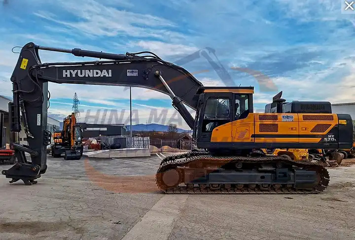 Construction Machine Excavator Hyundai 520 Crawler Excavators Hyundai 520 In Good Quality Hyundai520 - حفارة: صور 3 Construction Machine Excavator Hyundai 520 Crawler Excavators Hyundai 520 In Good Quality Hyundai520 - حفارة: صور 3