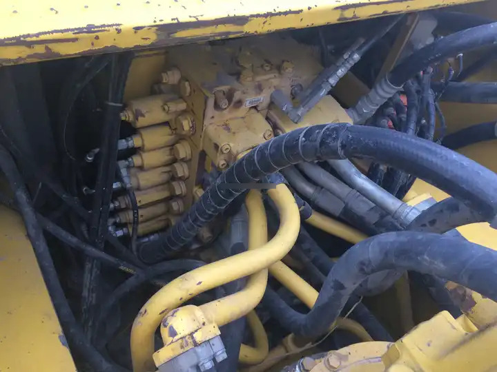Construction machinery 45 Tons Used Komatsu excavator pc450-8 crawler excavator original Japan Komatsu 450-8 for sale - حفارة: صور 5 Construction machinery 45 Tons Used Komatsu excavator pc450-8 crawler excavator original Japan Komatsu 450-8 for sale - حفارة: صور 5