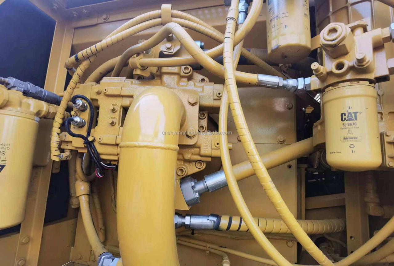 Excellent Condition Used Japan Original Caterpillar Cat 330CL Excavator for Sale - حفارات زحافة: صور 5 Excellent Condition Used Japan Original Caterpillar Cat 330CL Excavator for Sale - حفارات زحافة: صور 5