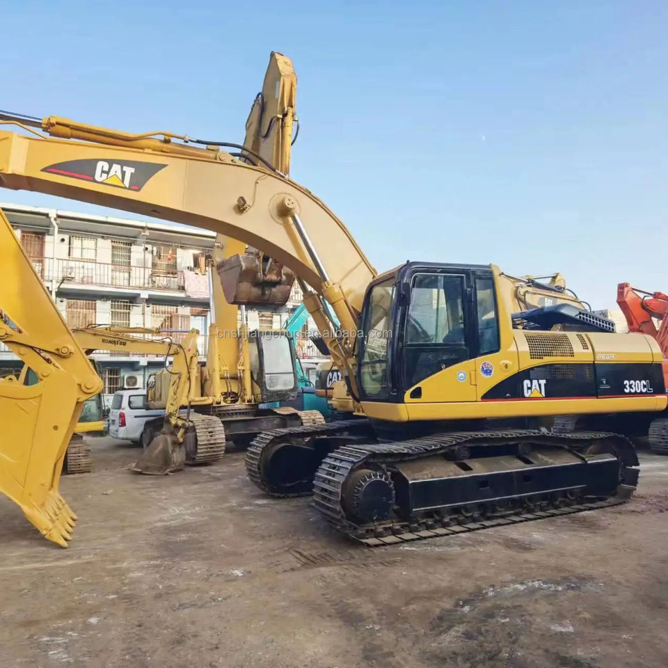 Excellent Condition Used Japan Original Caterpillar Cat 330CL Excavator for Sale - حفارات زحافة: صور 1 Excellent Condition Used Japan Original Caterpillar Cat 330CL Excavator for Sale - حفارات زحافة: صور 1