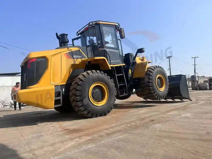Good performance liugong Loading machinery Sesond hand LG856 LG860H 5 ton Wheel loader Quality assurance in stock - اللودر بعجل: صور 5 Good performance liugong Loading machinery Sesond hand LG856 LG860H 5 ton Wheel loader Quality assurance in stock - اللودر بعجل: صور 5
