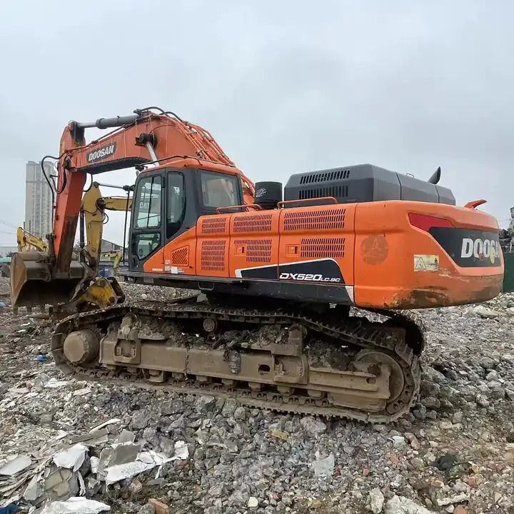 High-quality Original Used Korea Crawler 50 Ton Doosan Dx520 Excavator Used Excavator Digger In Shanghai - حفارات زحافة: صور 1 High-quality Original Used Korea Crawler 50 Ton Doosan Dx520 Excavator Used Excavator Digger In Shanghai - حفارات زحافة: صور 1