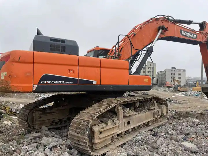 High-quality Original Used Korea Crawler 50 Ton Doosan Dx520 Excavator Used Excavator Digger In Shanghai - حفارات زحافة: صور 2 High-quality Original Used Korea Crawler 50 Ton Doosan Dx520 Excavator Used Excavator Digger In Shanghai - حفارات زحافة: صور 2