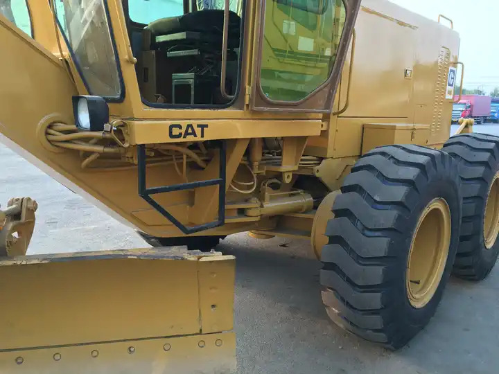 آلة تسوية الأرض Hot sale Good quality CAT 140g Used motor grader original ca motor grader 140g in good condition  cheap price: صور 6