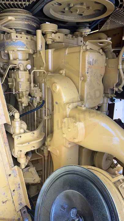 Japan Imported Caterpillar D9R Bulldozer Japan Original Cat D9n D8r Used Bulldozers - بلدوزر: صور 3 Japan Imported Caterpillar D9R Bulldozer Japan Original Cat D9n D8r Used Bulldozers - بلدوزر: صور 3