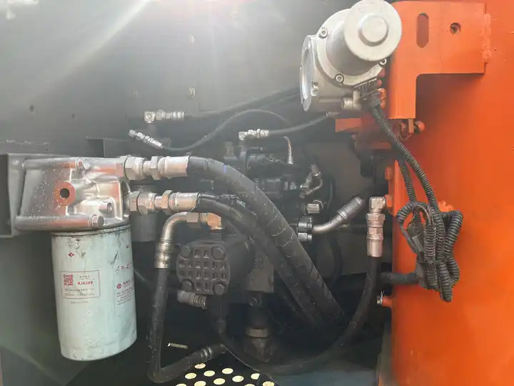Japan Original 12 ton Used Excavator Hitachi ZX120 in good condition for Sale - حفارات زحافة: صور 5 Japan Original 12 ton Used Excavator Hitachi ZX120 in good condition for Sale - حفارات زحافة: صور 5