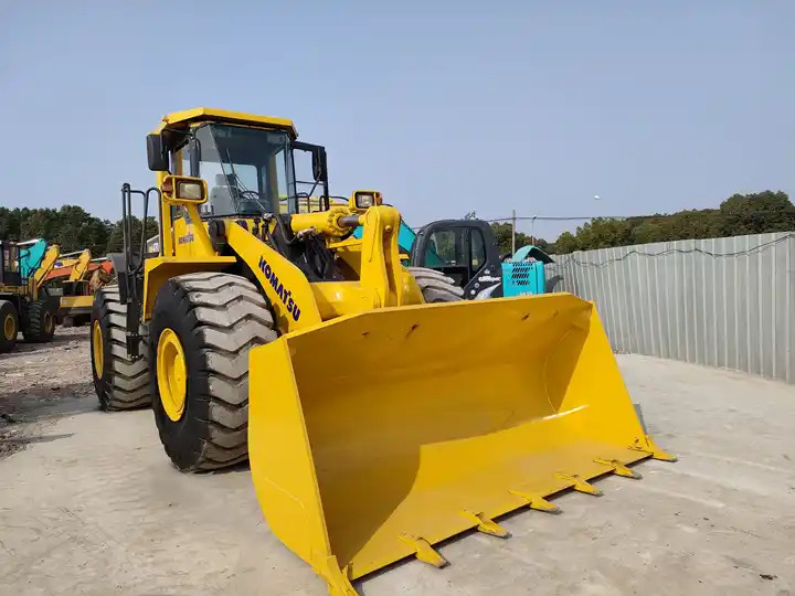 Japan original Used Komatsu WA380 WA 470 payloader komatsu front end loader komatsu wa380-3 WA470-3 loader - اللودر بعجل: صور 4 Japan original Used Komatsu WA380 WA 470 payloader komatsu front end loader komatsu wa380-3 WA470-3 loader - اللودر بعجل: صور 4