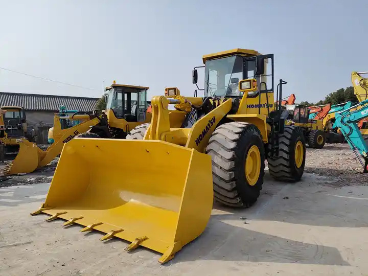 Japan original Used Komatsu WA380 WA 470 payloader komatsu front end loader komatsu wa380-3 WA470-3 loader - اللودر بعجل: صور 3 Japan original Used Komatsu WA380 WA 470 payloader komatsu front end loader komatsu wa380-3 WA470-3 loader - اللودر بعجل: صور 3