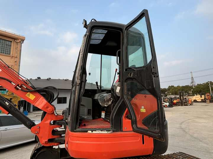 Original Japan 8ton Mini Excavator Kubota Mini Digger Used Excavator Mini Kubota Kx155 Kx165 Kx161 Kx183 - حفارات زحافة: صور 5 Original Japan 8ton Mini Excavator Kubota Mini Digger Used Excavator Mini Kubota Kx155 Kx165 Kx161 Kx183 - حفارات زحافة: صور 5