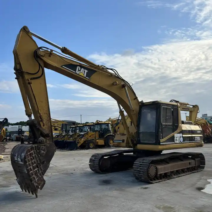 Original Japan Caterpillar Hydraulic Crawler Digger Cat320d Used Excavator Cat 320bl/325D/330bl/336D - حفارات زحافة: صور 2 Original Japan Caterpillar Hydraulic Crawler Digger Cat320d Used Excavator Cat 320bl/325D/330bl/336D - حفارات زحافة: صور 2