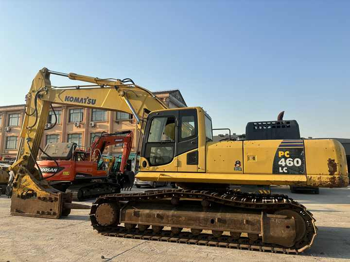 Original Paint Komatsu PC460-8 46ton Excavator Used - حفارة: صور 2 Original Paint Komatsu PC460-8 46ton Excavator Used - حفارة: صور 2