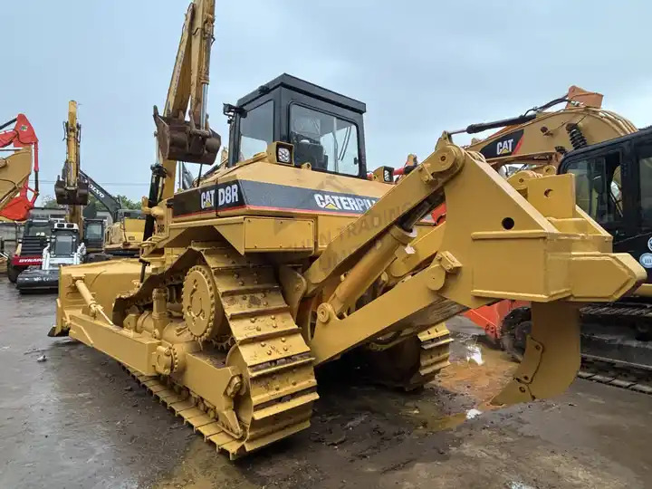 Original Second Hand Cat Bulldozer Caterpillar D8r 40 Tons Bulldozer with Good Quality in Low Price for Sale - بلدوزر: صور 5 Original Second Hand Cat Bulldozer Caterpillar D8r 40 Tons Bulldozer with Good Quality in Low Price for Sale - بلدوزر: صور 5