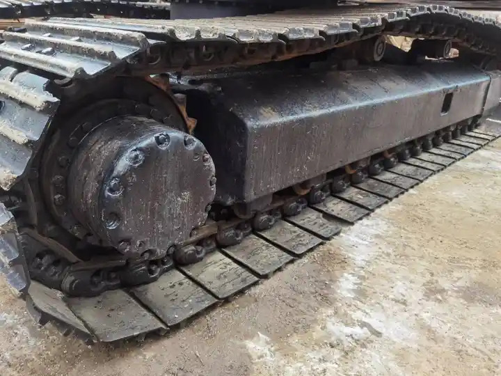 Popular Second Hand Hitachi Excavator Ex200 Used Hitachi Crawler Digger Original Made In Japan at Low Price For Sale - حفارات زحافة: صور 4 Popular Second Hand Hitachi Excavator Ex200 Used Hitachi Crawler Digger Original Made In Japan at Low Price For Sale - حفارات زحافة: صور 4