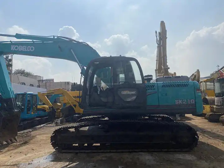 Second Hand High Quality Crawler Digger Kobelco sk210-8 Original Japan Brand 21ton Kobelco Excavator In Sale - حفارات زحافة: صور 3 Second Hand High Quality Crawler Digger Kobelco sk210-8 Original Japan Brand 21ton Kobelco Excavator In Sale - حفارات زحافة: صور 3