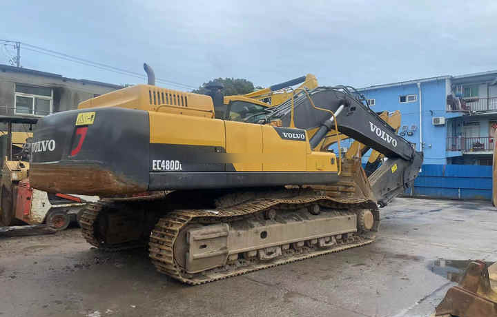Second hand Volvo excavator in good condition for sale - حفارات زحافة: صور 2 Second hand Volvo excavator in good condition for sale - حفارات زحافة: صور 2