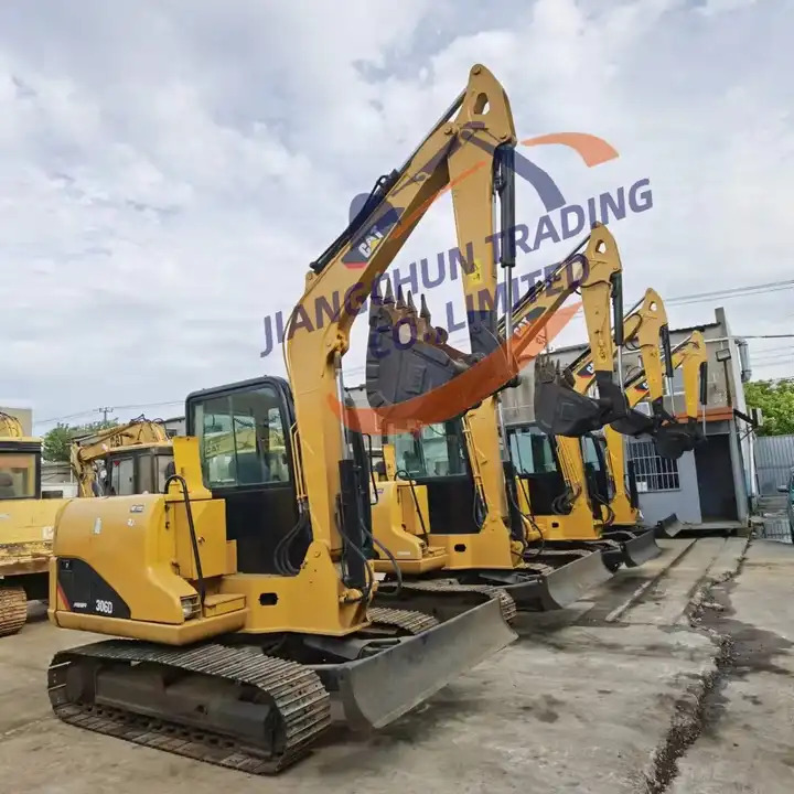 Used Caterpillar CAT 306D Excavator / Cat excavator 305 306 307 308 mini caterpillar excavator for sale - حفارة: صور 2 Used Caterpillar CAT 306D Excavator / Cat excavator 305 306 307 308 mini caterpillar excavator for sale - حفارة: صور 2