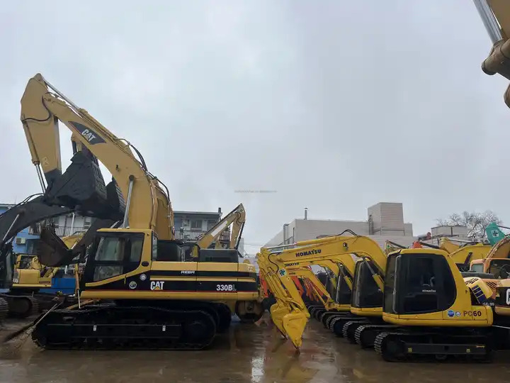 Used Caterpillar CAT 330BL excavator Japan Used CAT330BL 330CL Second Hand hydraulic crawler excavator in stock - حفارات زحافة: صور 4 Used Caterpillar CAT 330BL excavator Japan Used CAT330BL 330CL Second Hand hydraulic crawler excavator in stock - حفارات زحافة: صور 4