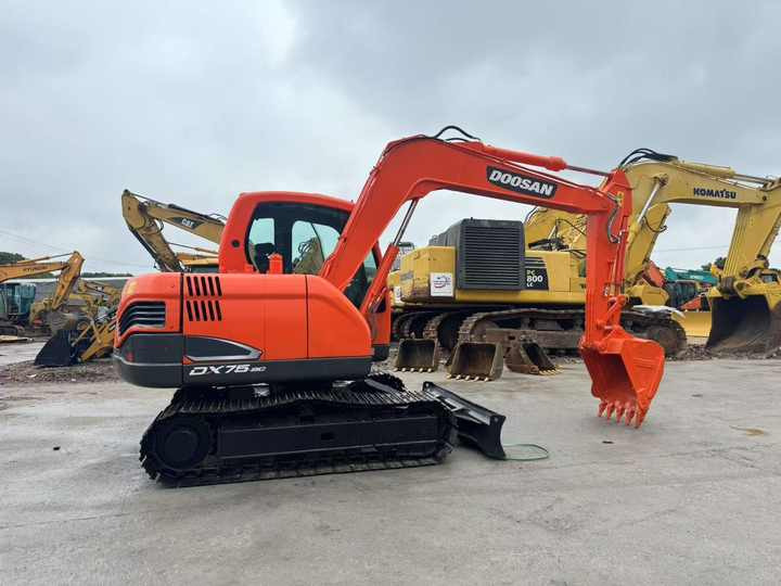 Used Excavator Doosan Dx75-9c Dx80 Dx60 Excavators Machinery Doosan Dx75-9c Dx80 Dx60 Dx225 Good Condition Low Price - حفارات زحافة: صور 3 Used Excavator Doosan Dx75-9c Dx80 Dx60 Excavators Machinery Doosan Dx75-9c Dx80 Dx60 Dx225 Good Condition Low Price - حفارات زحافة: صور 3
