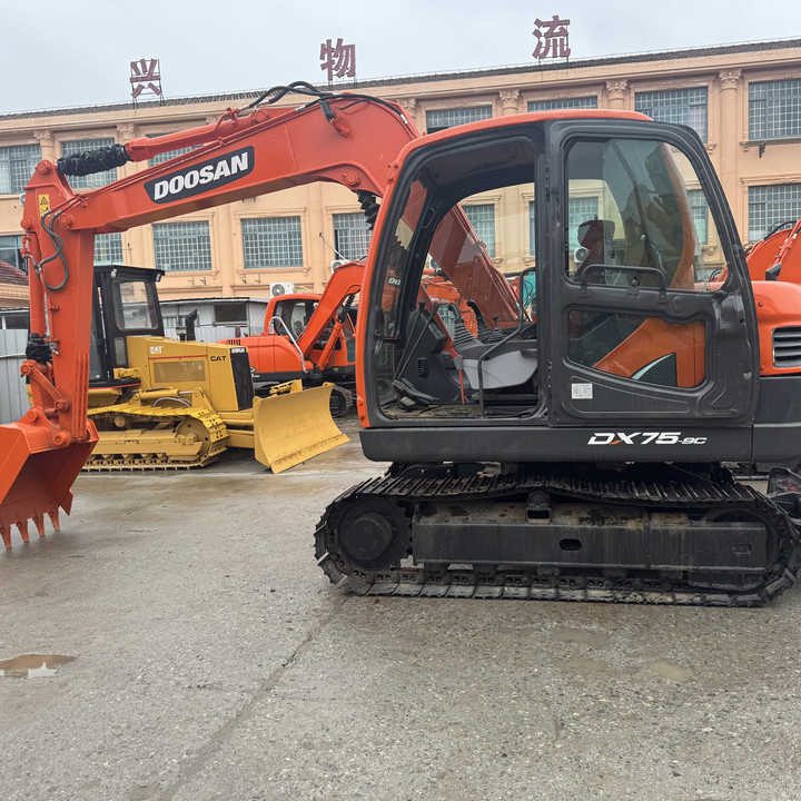 Used Excavator Doosan Dx75-9c Dx80 Dx60 Excavators Machinery Doosan Dx75-9c Dx80 Dx60 Dx225 Good Condition Low Price - حفارات زحافة: صور 1 Used Excavator Doosan Dx75-9c Dx80 Dx60 Excavators Machinery Doosan Dx75-9c Dx80 Dx60 Dx225 Good Condition Low Price - حفارات زحافة: صور 1