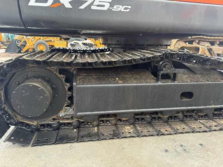 Used Excavator Doosan Dx75-9c Dx80 Dx60 Excavators Machinery Doosan Dx75-9c Dx80 Dx60 Dx225 Good Condition Low Price - حفارات زحافة: صور 4 Used Excavator Doosan Dx75-9c Dx80 Dx60 Excavators Machinery Doosan Dx75-9c Dx80 Dx60 Dx225 Good Condition Low Price - حفارات زحافة: صور 4