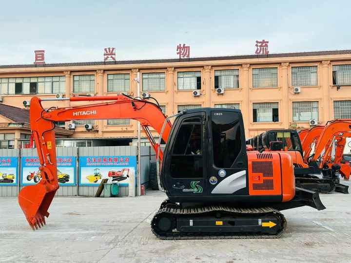 Used Japanese Excavator Hitachi 70 for Sale Hitachi 70 Excavator Hitachi Zx70 - حفارة: صور 3 Used Japanese Excavator Hitachi 70 for Sale Hitachi 70 Excavator Hitachi Zx70 - حفارة: صور 3