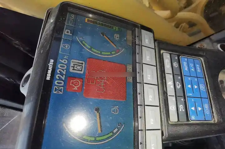 Used Komatsu excavator Pc220-8 in good condition for sale,second hand PC200-8 in good condition - حفارات زحافة: صور 3 Used Komatsu excavator Pc220-8 in good condition for sale,second hand PC200-8 in good condition - حفارات زحافة: صور 3