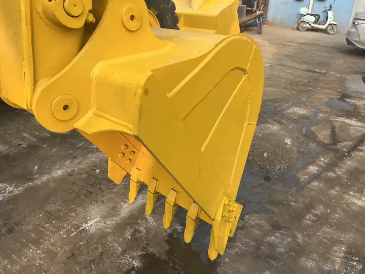 Well-Maintained japan original low hourS used Komatsu PC130-7 excavator for hot sale - حفارات زحافة: صور 5 Well-Maintained japan original low hourS used Komatsu PC130-7 excavator for hot sale - حفارات زحافة: صور 5