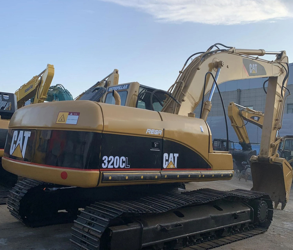 Wholesale Cat 320C 320CL 325C 329C excavator parts side panel doors for caterpillar - حفارات زحافة: صور 1 Wholesale Cat 320C 320CL 325C 329C excavator parts side panel doors for caterpillar - حفارات زحافة: صور 1