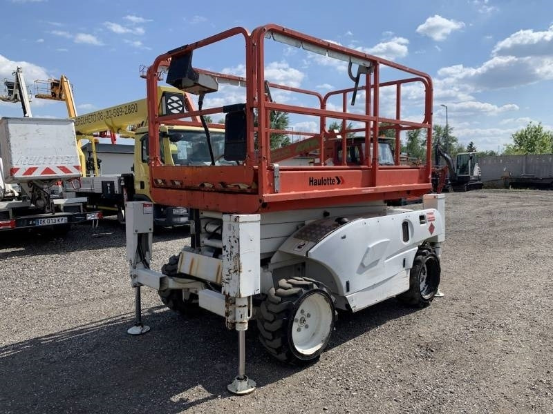 Haulotte Compact 10 DX - 4x4 - 10m - diesel - رافعات مقصية: صور 2 Haulotte Compact 10 DX - 4x4 - 10m - diesel - رافعات مقصية: صور 2