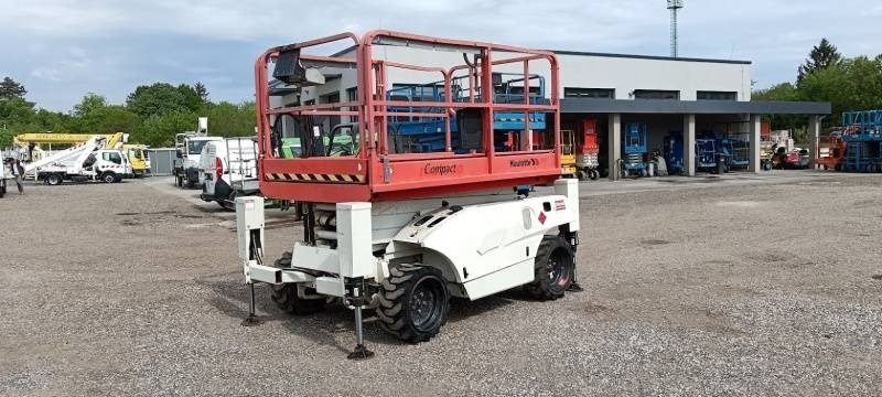 Haulotte Compact 10 DX - 4x4 - 10m - diesel - رافعات مقصية: صور 2 Haulotte Compact 10 DX - 4x4 - 10m - diesel - رافعات مقصية: صور 2