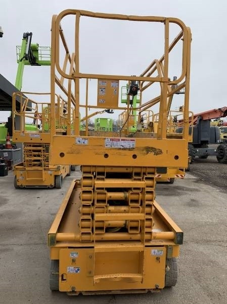 Haulotte Compact 14 - 14 m, electric - رافعات مقصية: صور 3 Haulotte Compact 14 - 14 m, electric - رافعات مقصية: صور 3