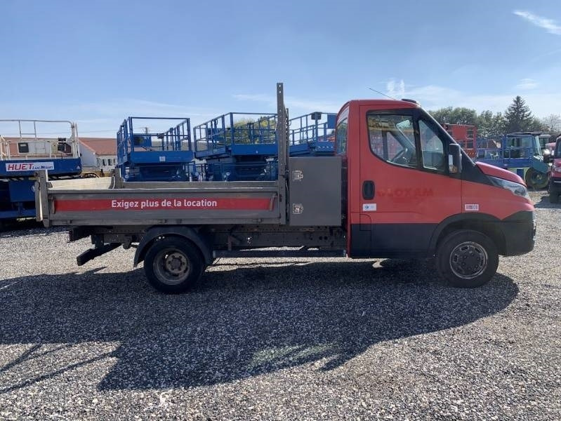 Iveco 35C13 - Tipper - قلابات: صور 5 Iveco 35C13 - Tipper - قلابات: صور 5
