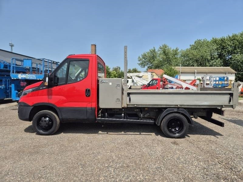 Iveco 35C13 - Tipper - قلابات: صور 5 Iveco 35C13 - Tipper - قلابات: صور 5