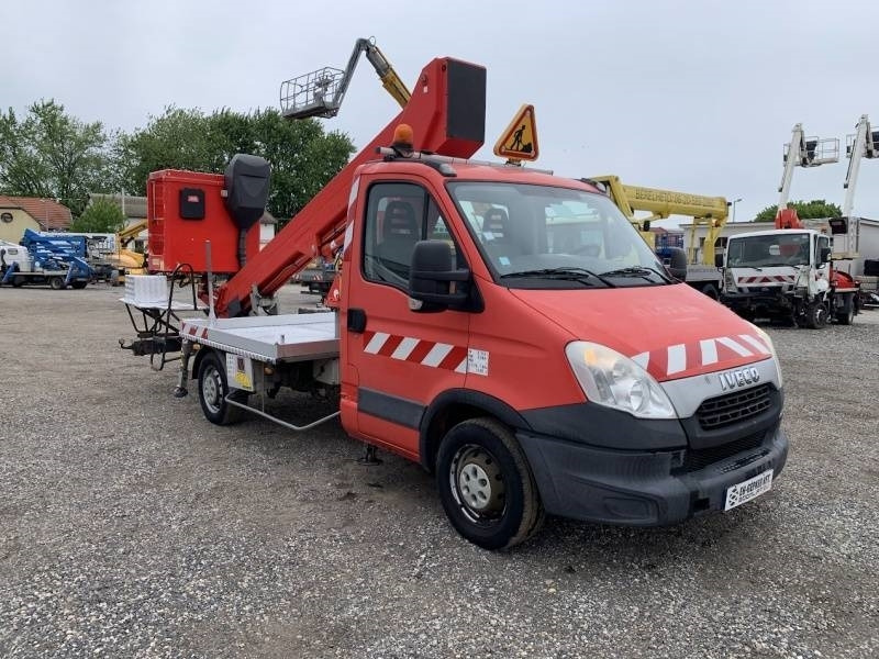 Iveco Daily GSR E179T - 17,1m - 200 kg - مصاعد الازدهار محمولة على شاحنة: صور 1 Iveco Daily GSR E179T - 17,1m - 200 kg - مصاعد الازدهار محمولة على شاحنة: صور 1
