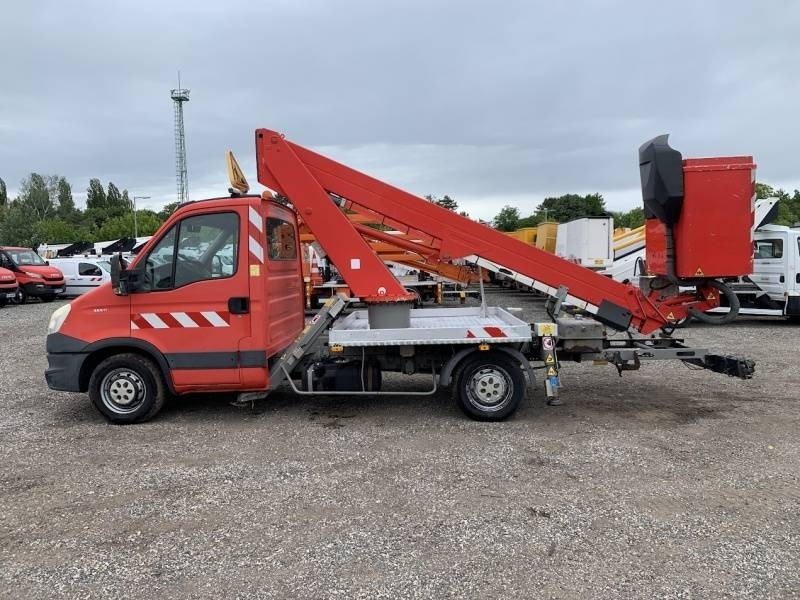 Iveco Daily GSR E179T - 17,1m - 200 kg - مصاعد الازدهار محمولة على شاحنة: صور 5 Iveco Daily GSR E179T - 17,1m - 200 kg - مصاعد الازدهار محمولة على شاحنة: صور 5