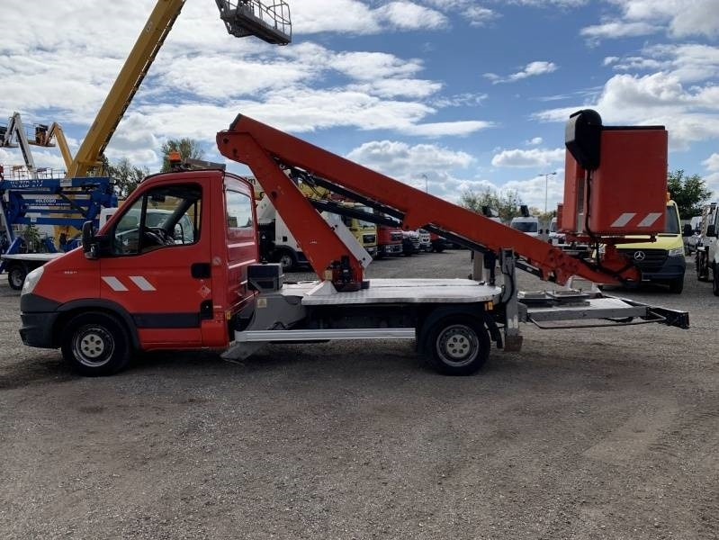 Iveco Daily Isoli PT165 - 16,5 m  - مصاعد الازدهار محمولة على شاحنة: صور 5 Iveco Daily Isoli PT165 - 16,5 m  - مصاعد الازدهار محمولة على شاحنة: صور 5