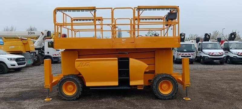 JLG 4394RT - 15m, 4x4, diesel - رافعات مقصية: صور 5 JLG 4394RT - 15m, 4x4, diesel - رافعات مقصية: صور 5