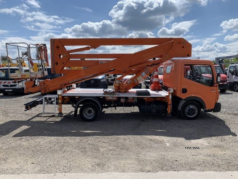 Renault Maxity CMC TB260 - 26 m - 200 kg - مصاعد الازدهار محمولة على شاحنة: صور 4 Renault Maxity CMC TB260 - 26 m - 200 kg - مصاعد الازدهار محمولة على شاحنة: صور 4