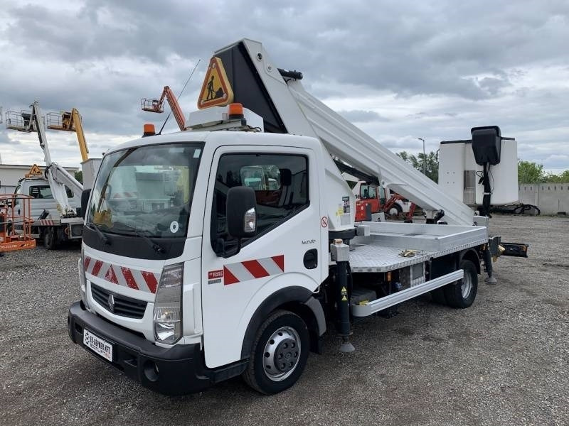 Renault Maxity ISOLI VT60NE - 20m, 250kg - مصاعد الازدهار محمولة على شاحنة: صور 2 Renault Maxity ISOLI VT60NE - 20m, 250kg - مصاعد الازدهار محمولة على شاحنة: صور 2