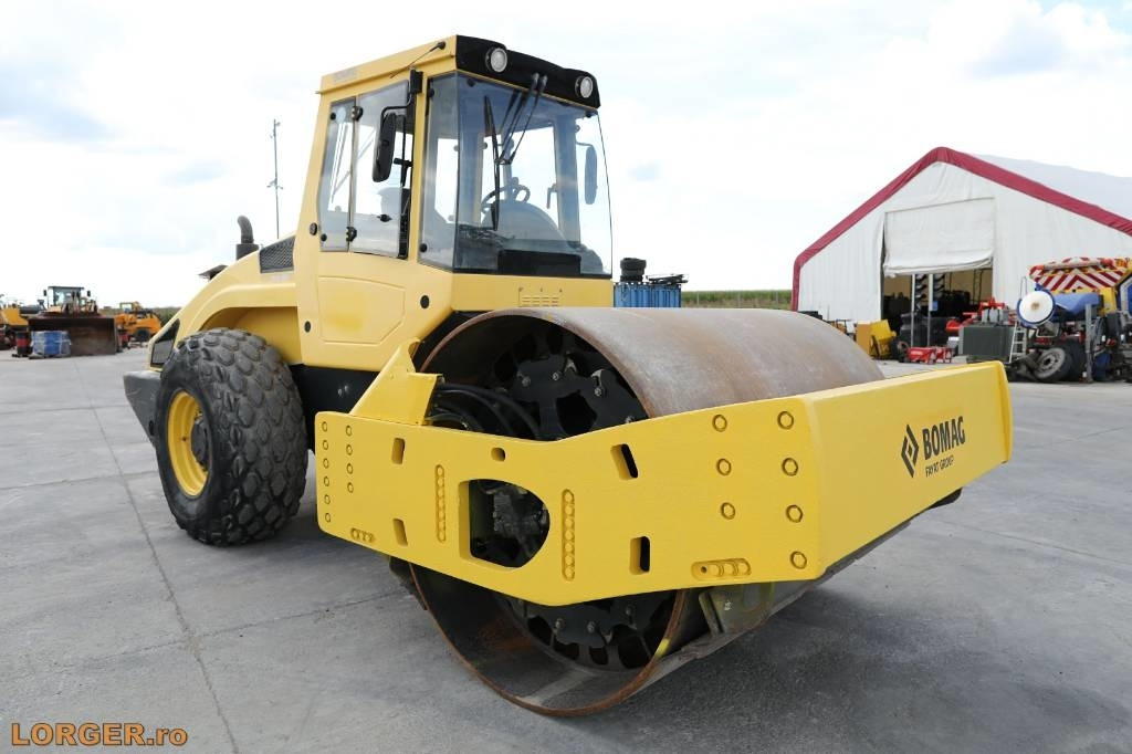 Bomag BW 219 D H-4 - مدماج: صور 4 Bomag BW 219 D H-4 - مدماج: صور 4