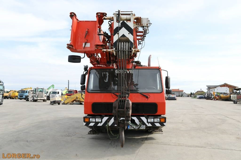 رافعة لجميع التضاريس Grove GMK 2035: صور 6